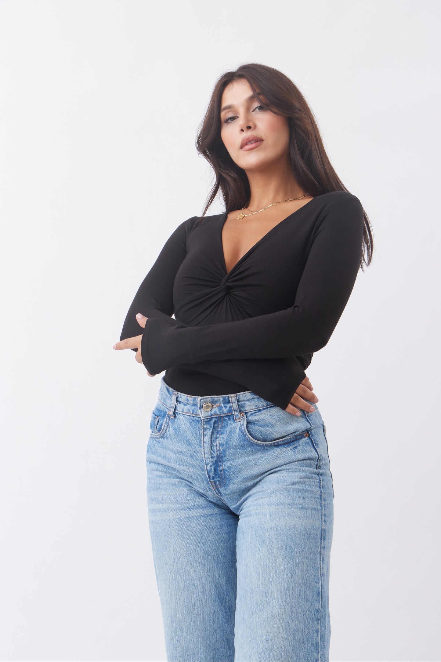 Twisted V-Neck Basic