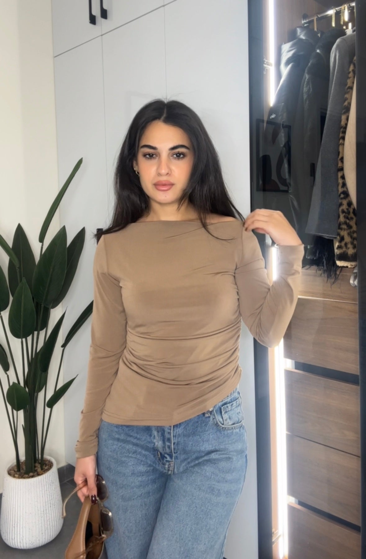 “TIANA” Asymmetric Basic