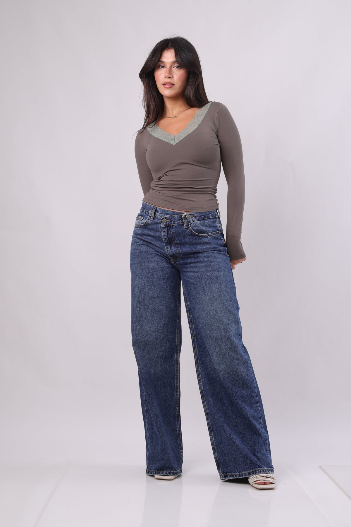 Wide leg dark blue wash jeans