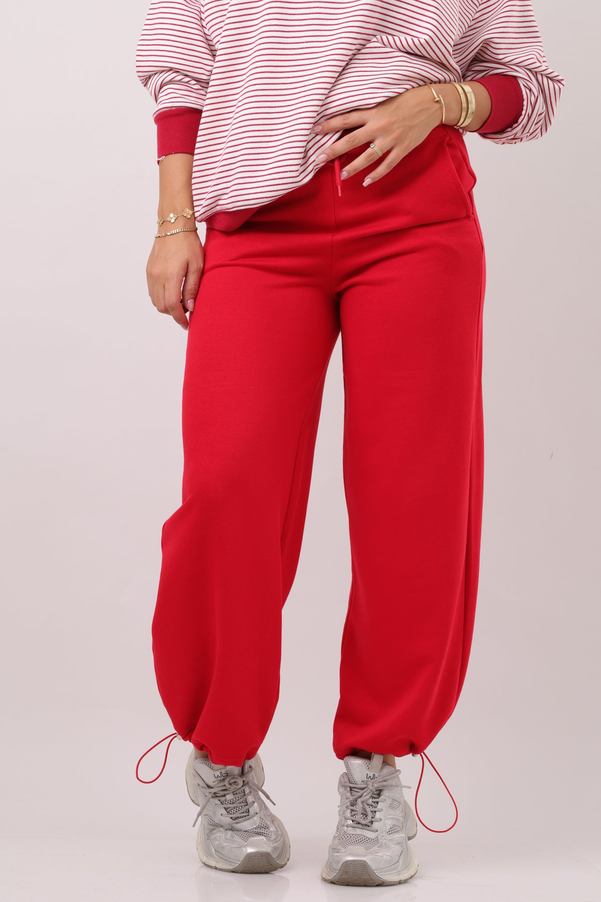 The relaxed sweatpants