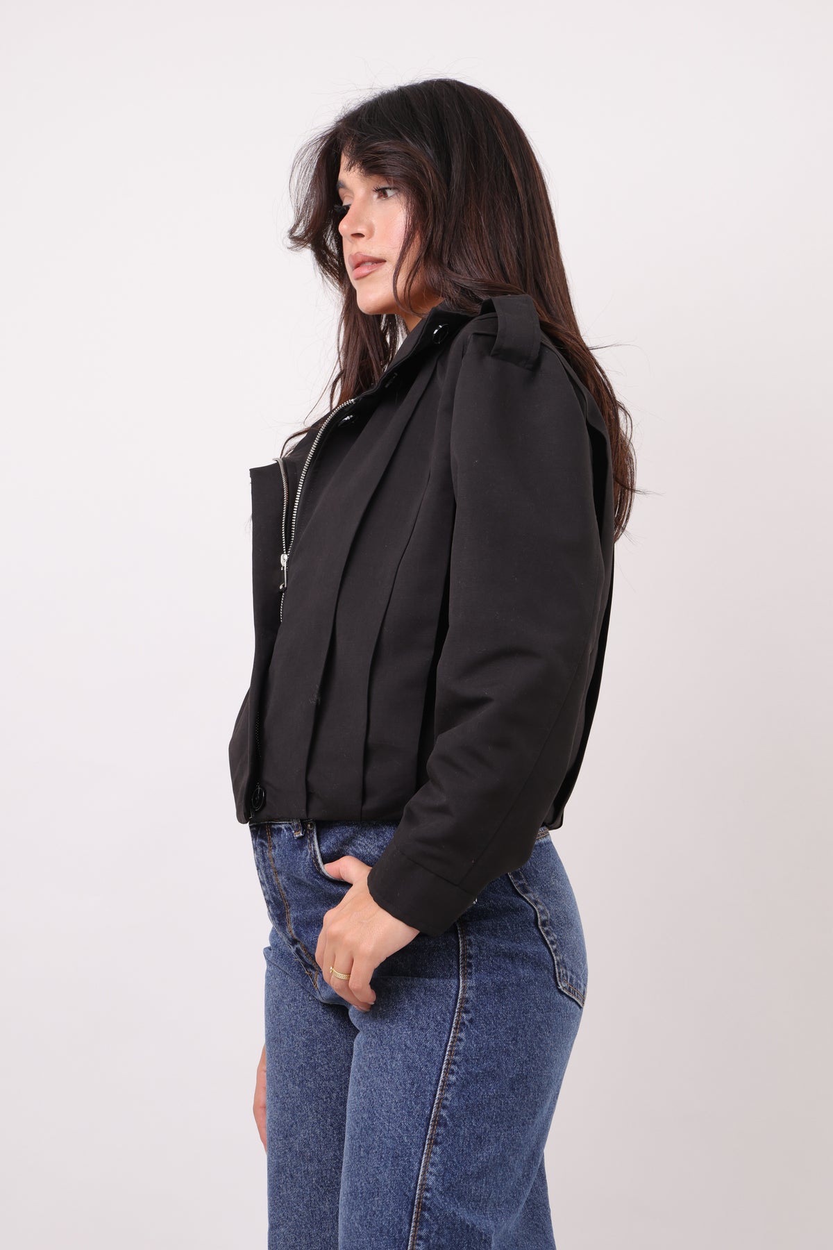 Modern zip jacket