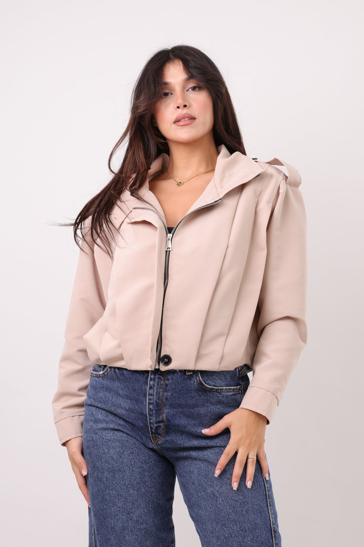Modern zip jacket