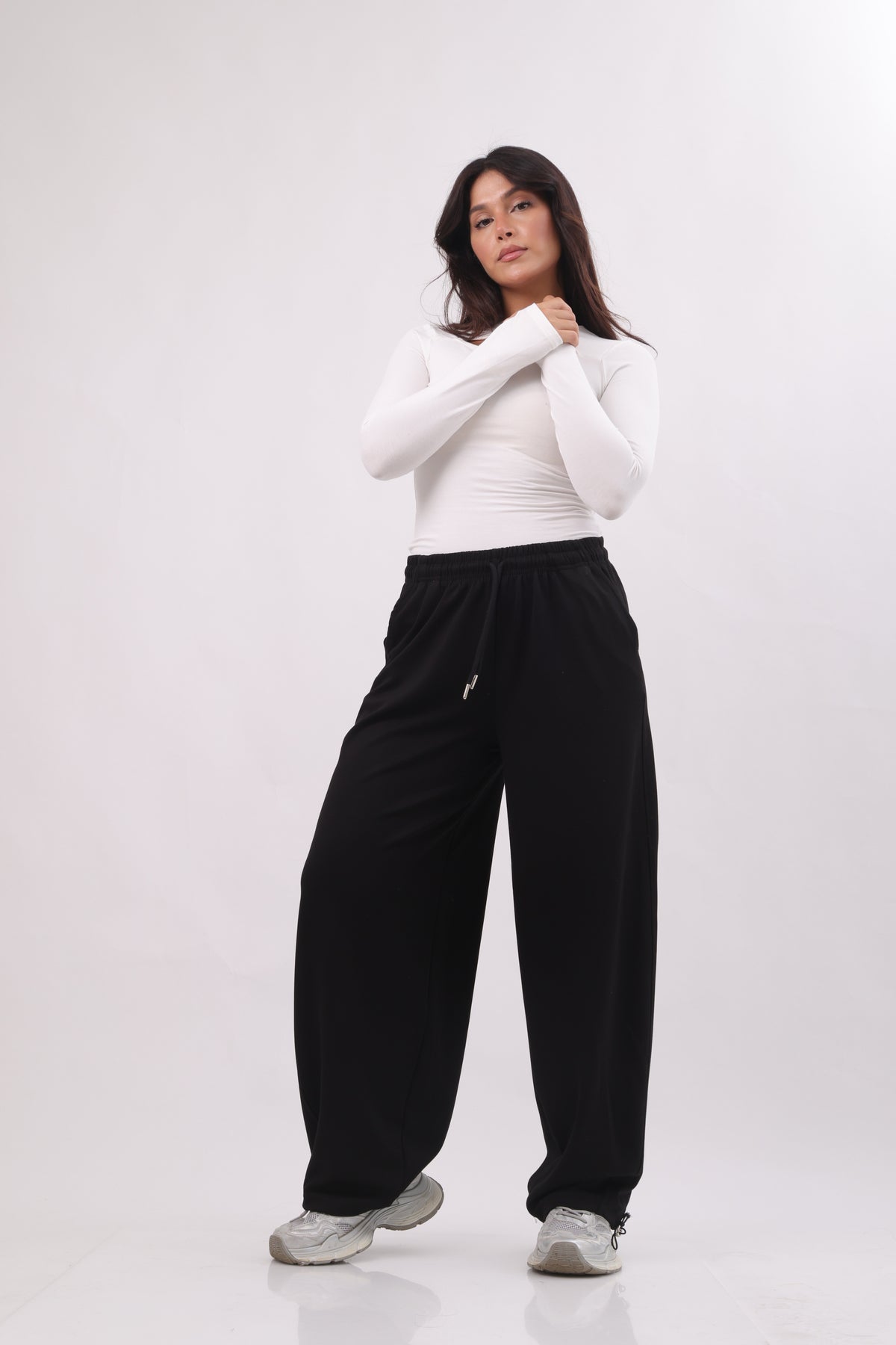 Loose fit sweatpants ( adjustable leg)