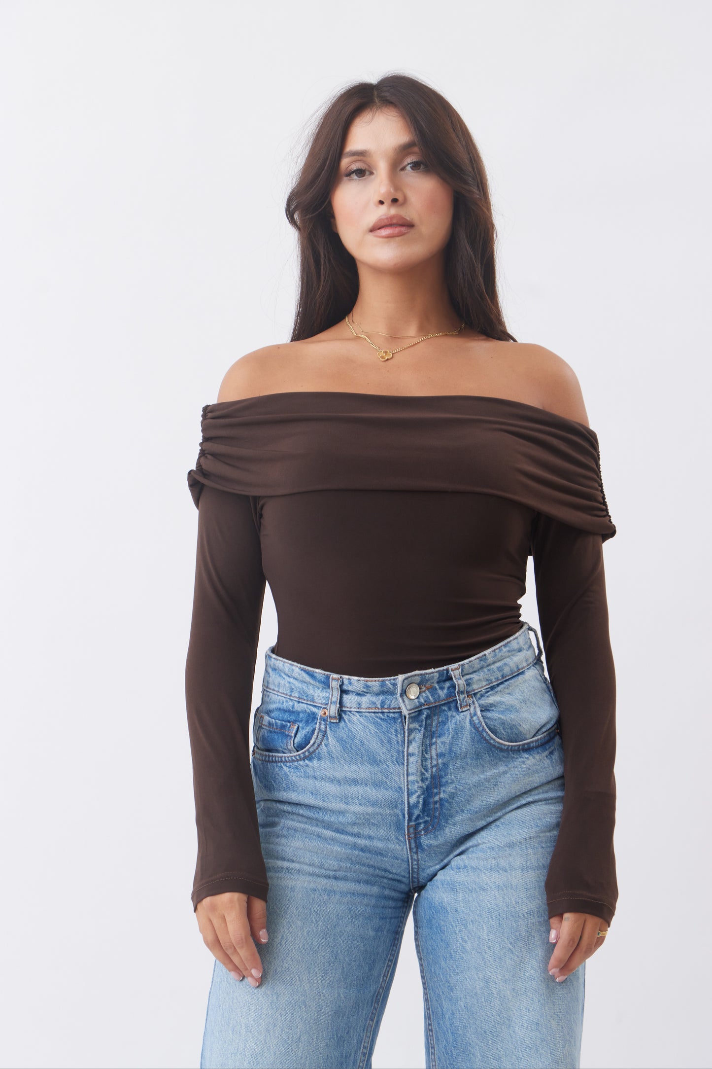 "Lynn" Off-Shoulder Top