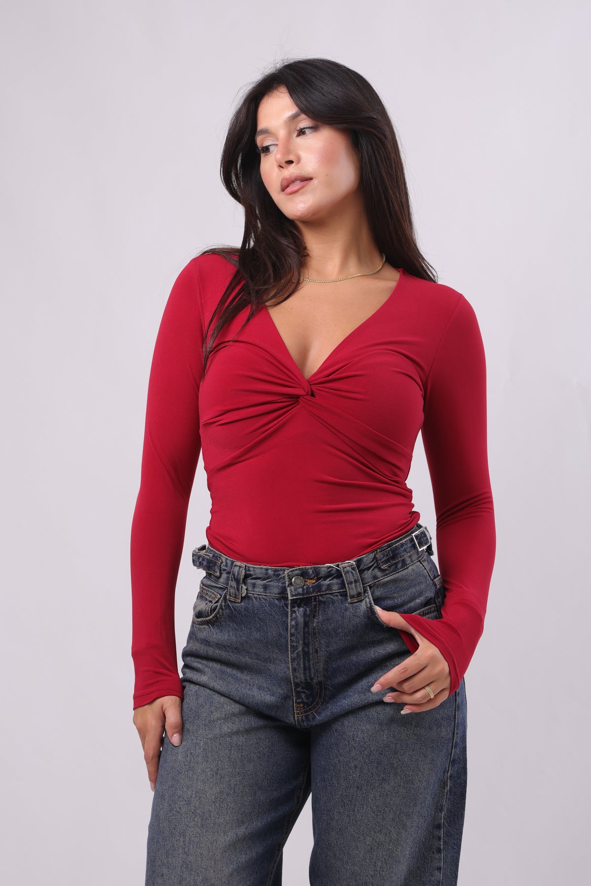 Twisted v-neckline top