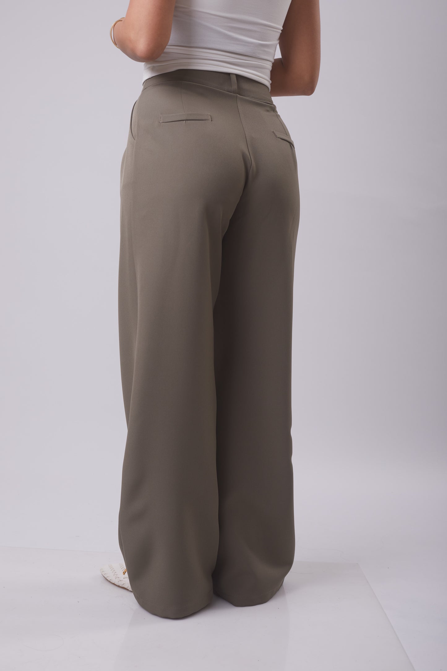 Signature pleated Wide-Leg Trouser