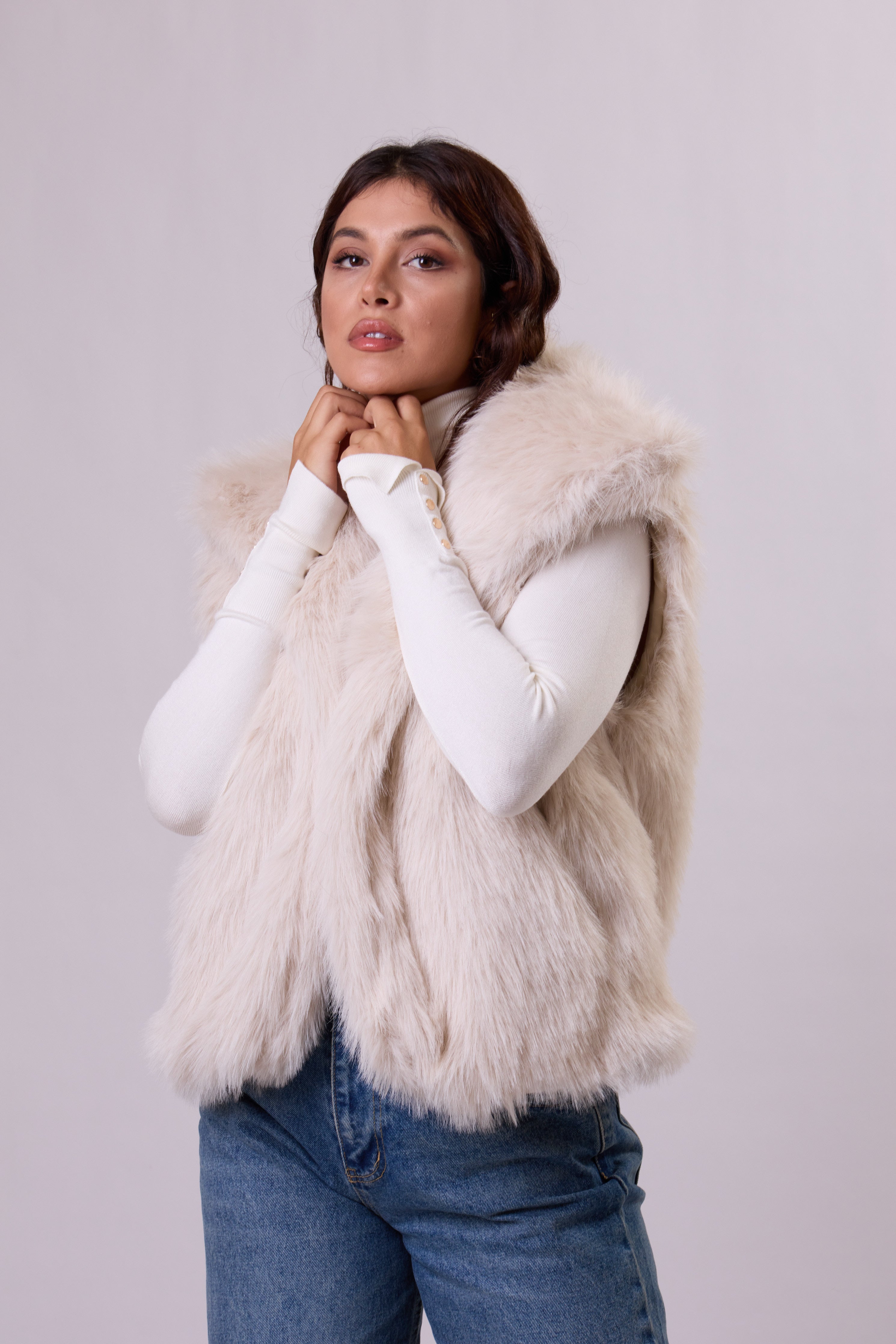Faux-Fur Fluffy Vest. – SHE SHOPS