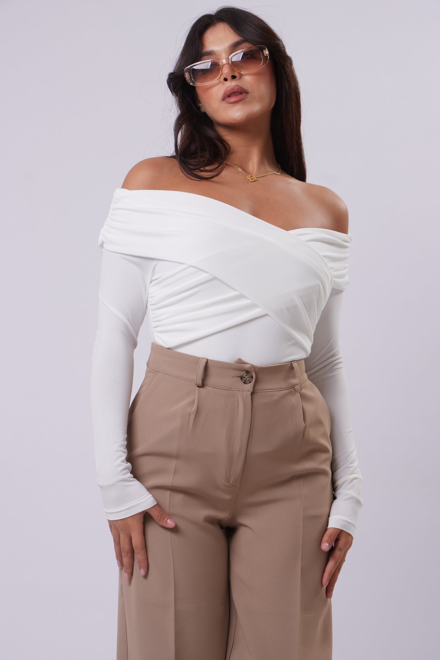 Off-Shoulder elevated Basic Top