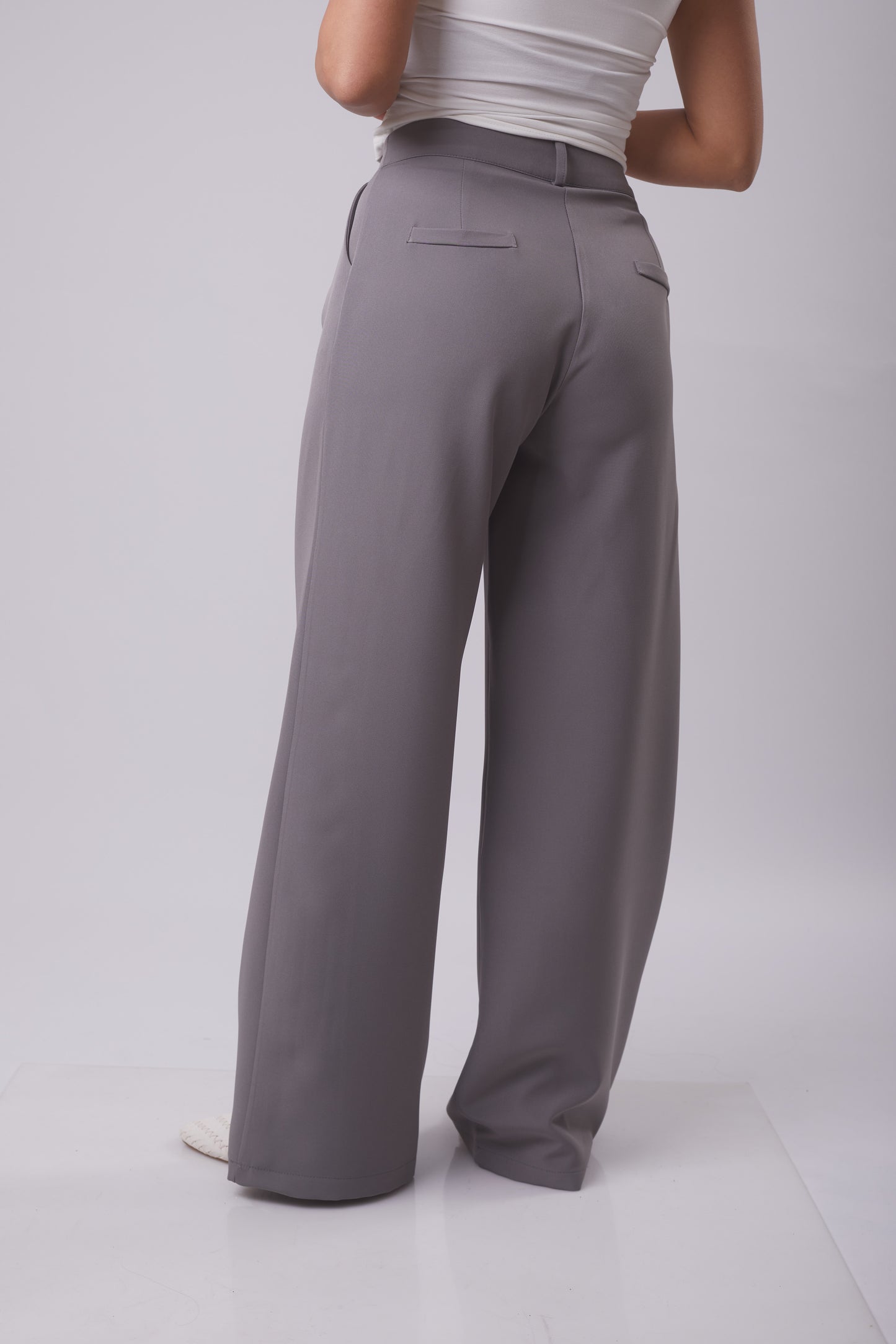 Signature pleated Wide-Leg Trouser