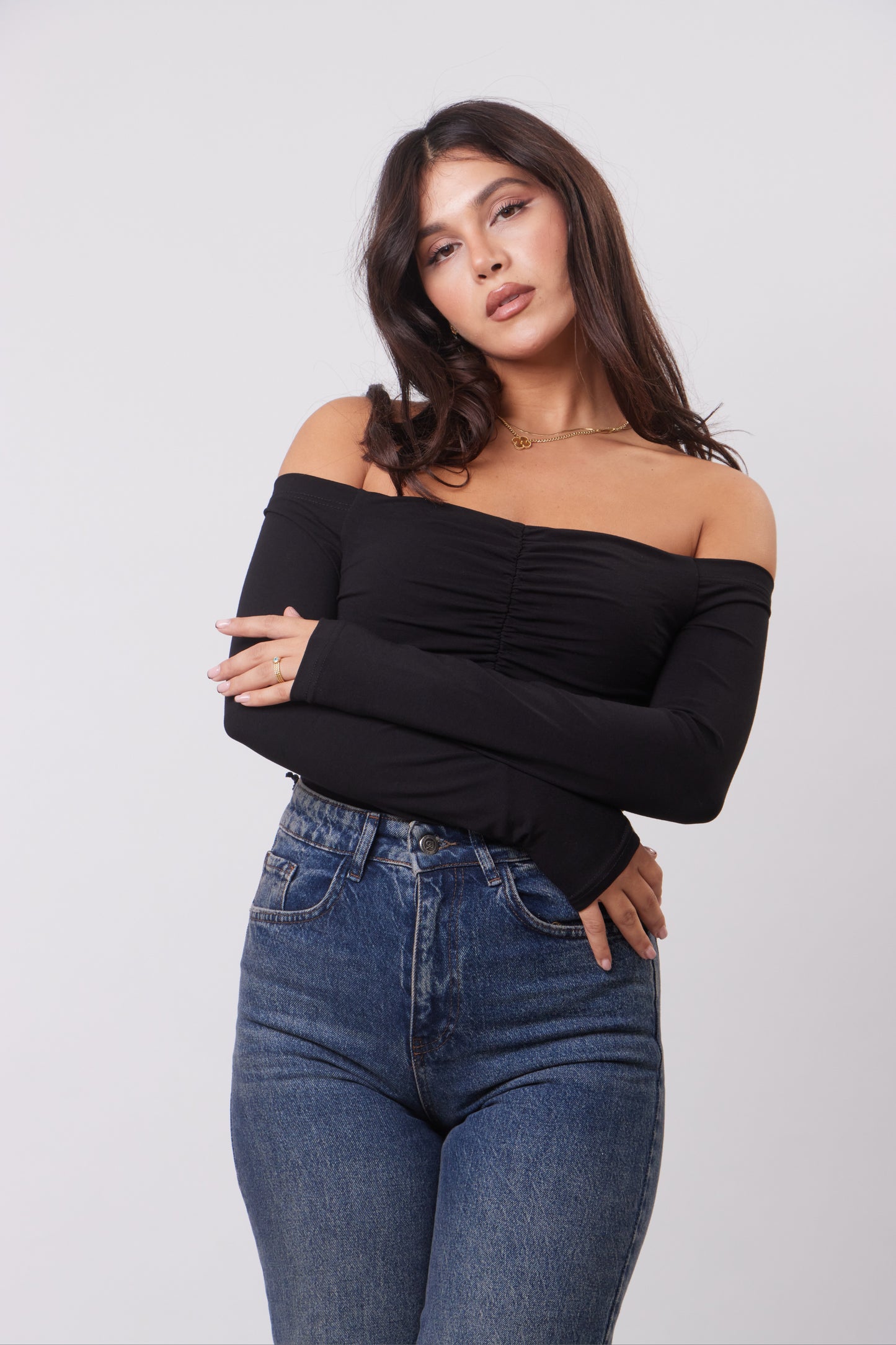 Rushed Off-shoulders Basic