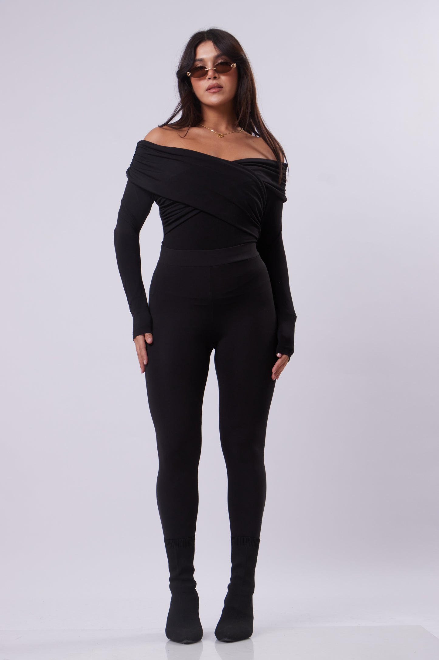 Off-Shoulder elevated Basic Top