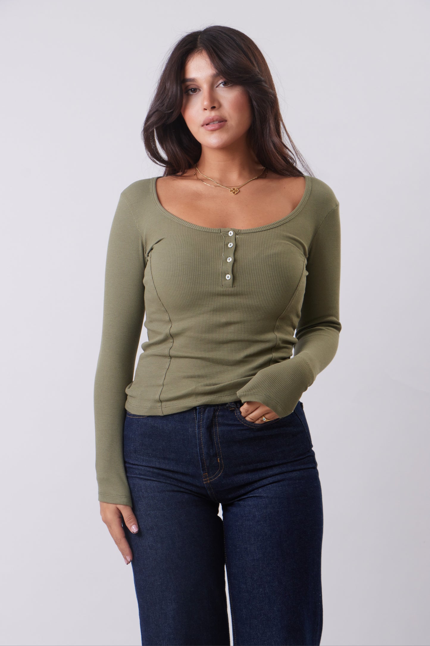 Scoop Neck ribbed basic
