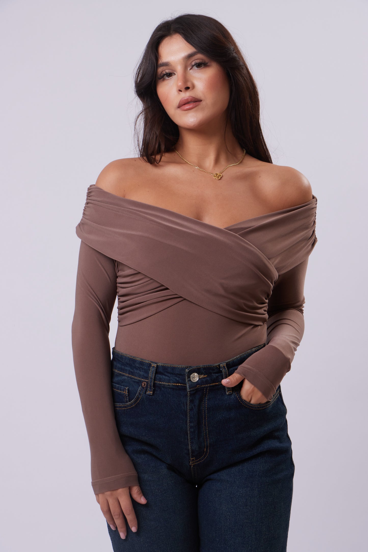 Off-Shoulder elevated Basic Top