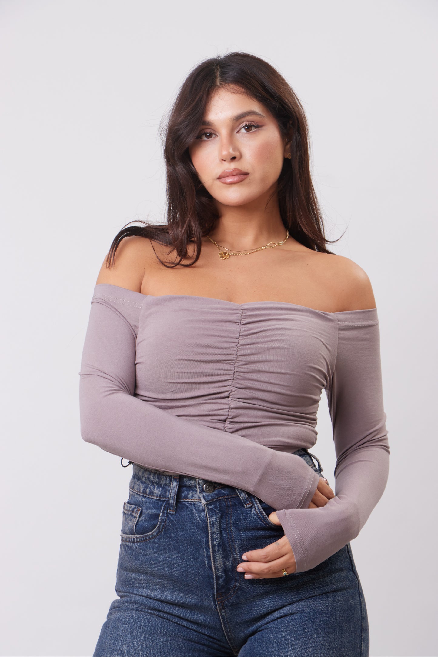 Rushed Off-shoulders Basic