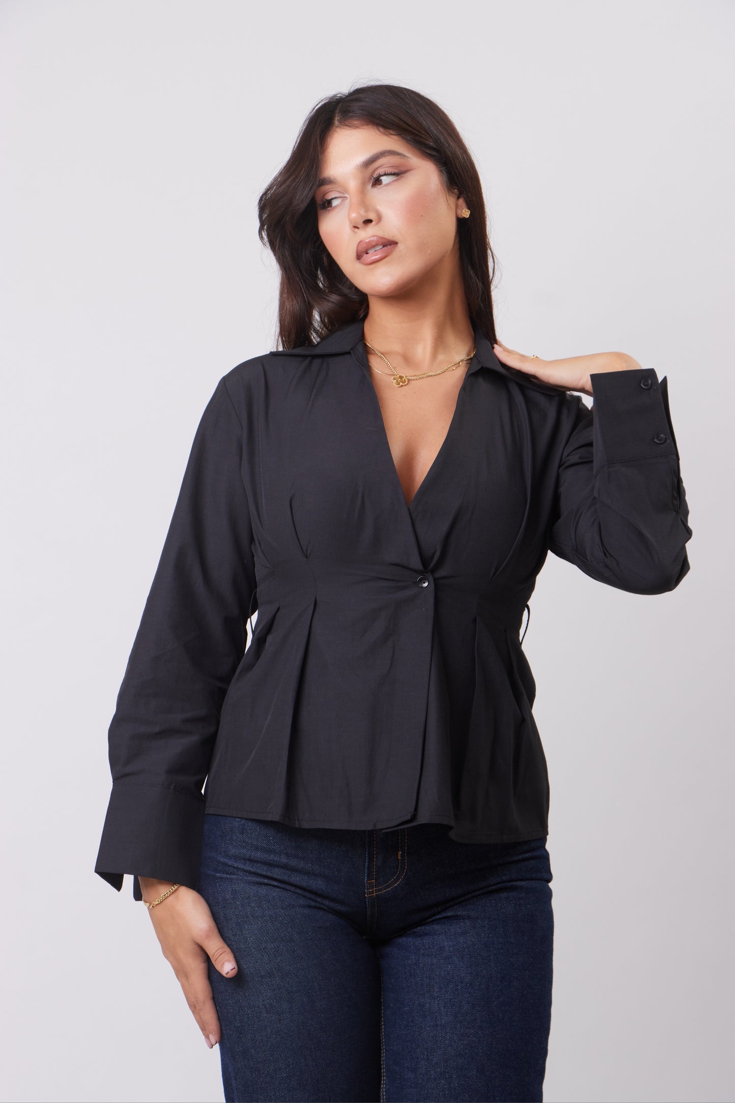 V-neck belted Shirt
