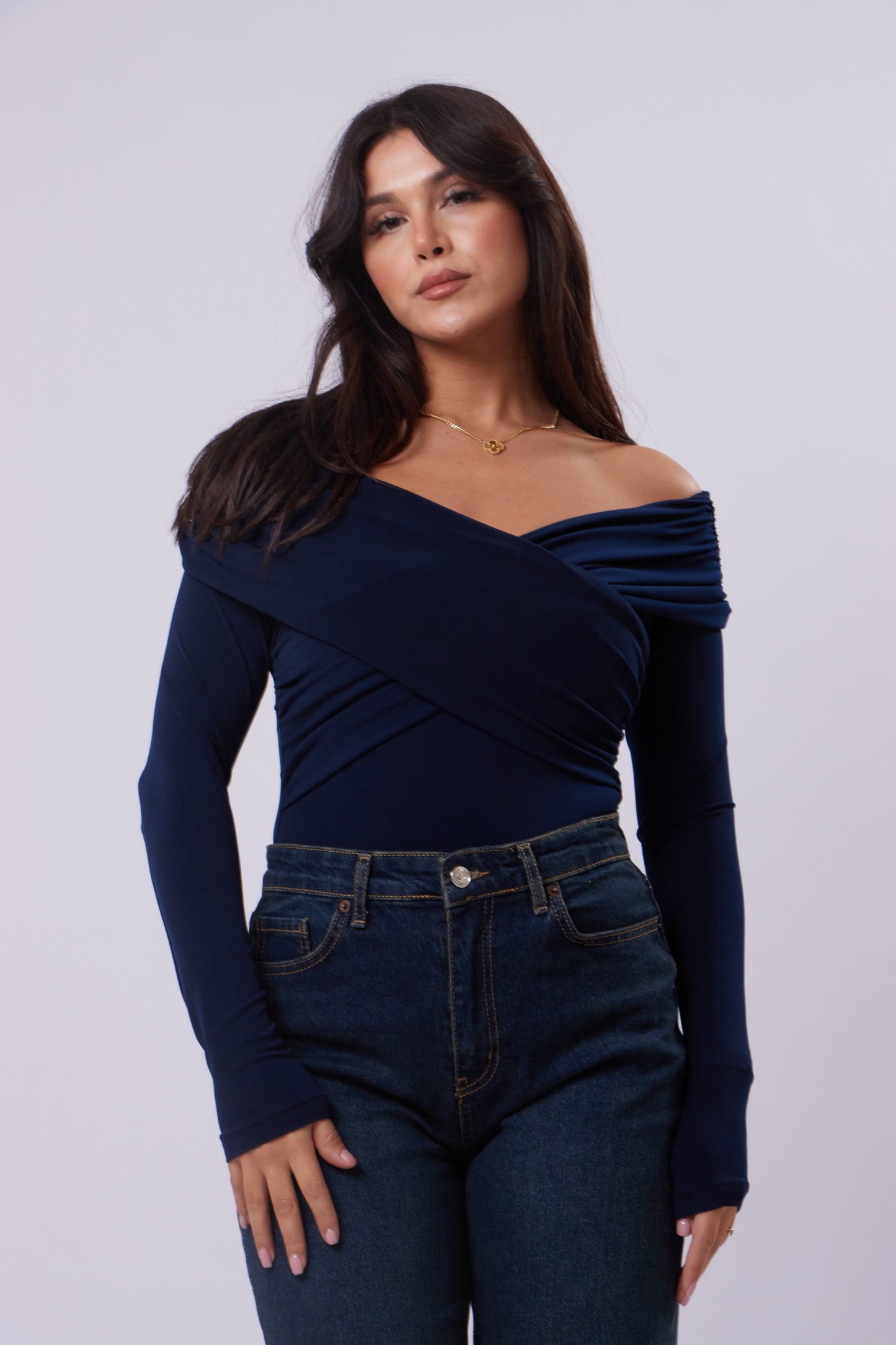 Off-Shoulder elevated Basic Top