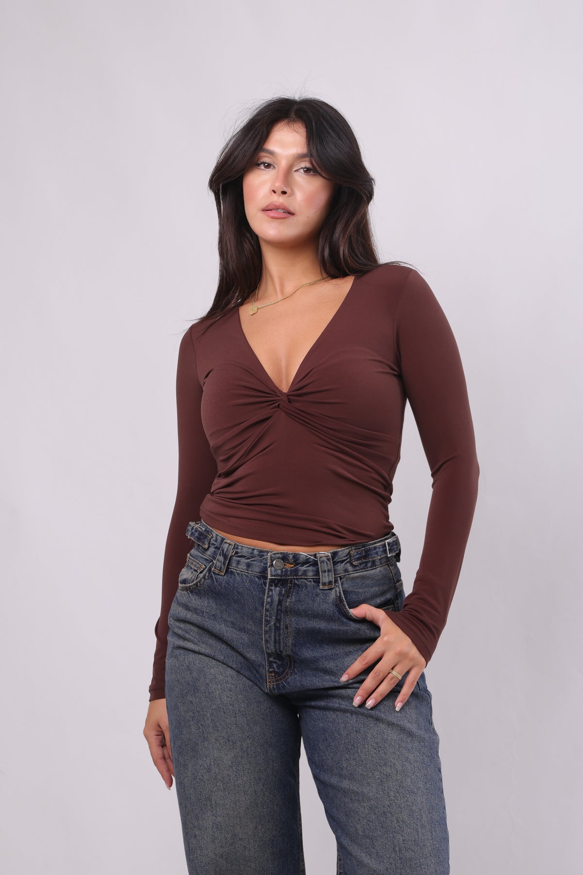Twisted v-neckline top
