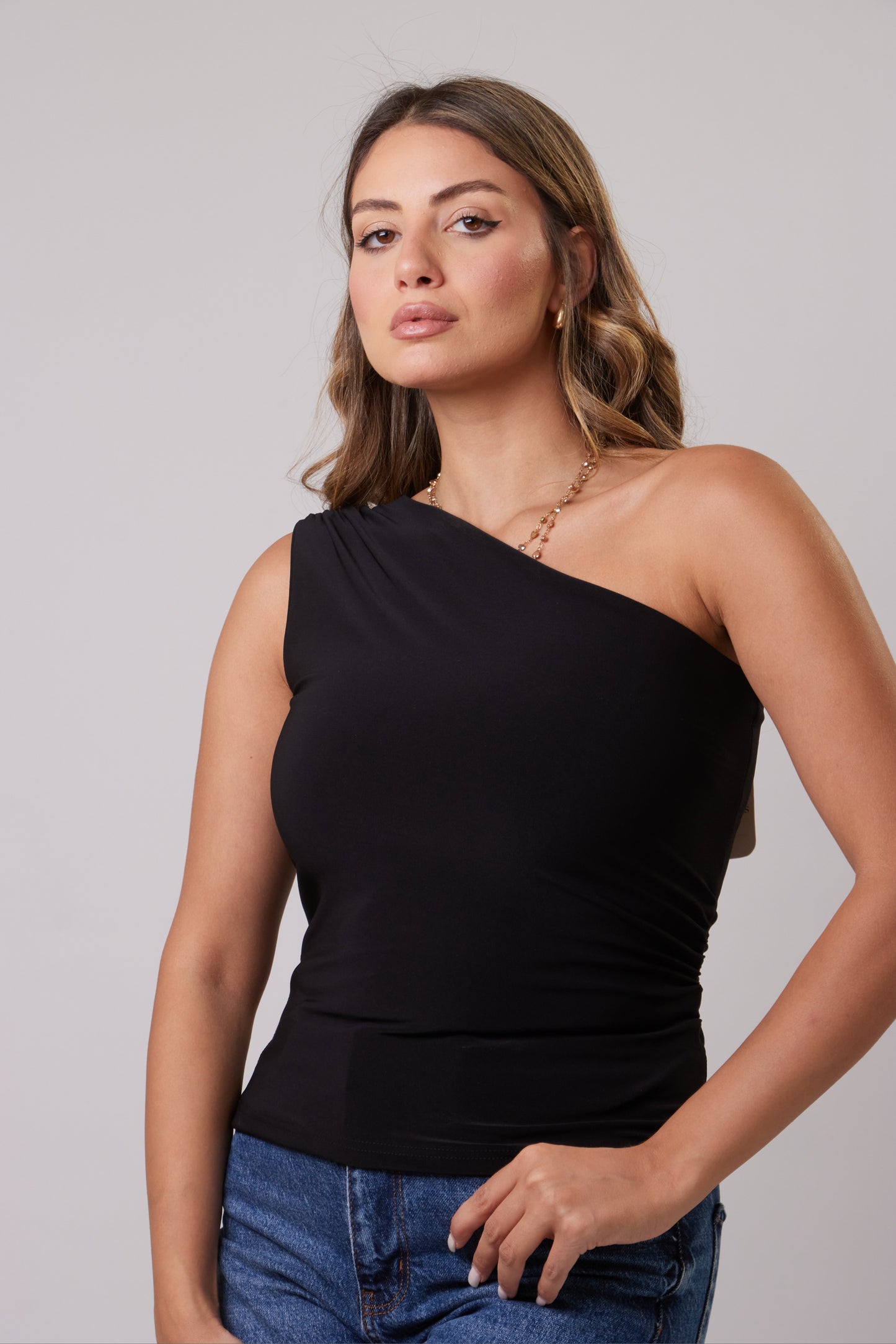 Off-Shoulder Basic